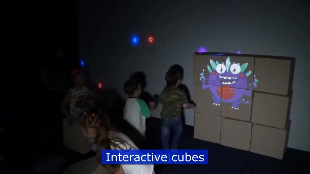 (639) Interactive cubes for a playground attraction. - 0-0-06.webp